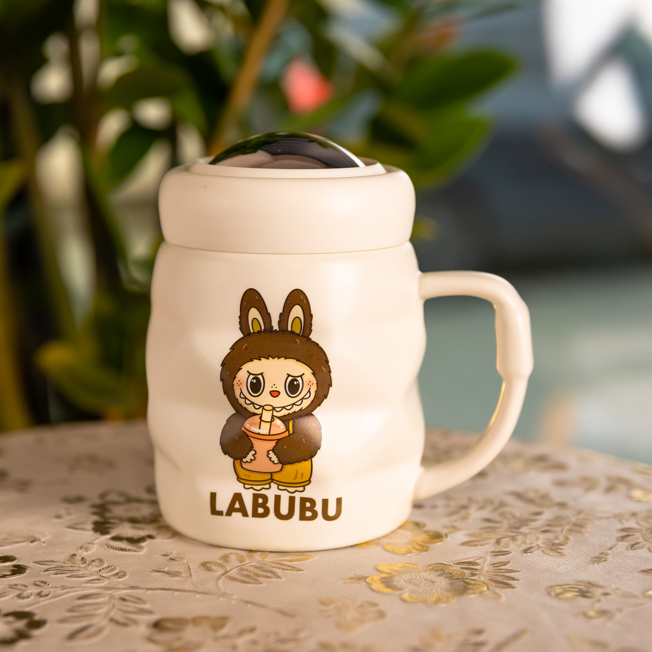 Чашка порцелянова з кришкою Labubu 400 (мл) подарункова кружка прикольна чашка для дітей на подарунок Білий з жовтим FM-54D – купити в Україні недорого
